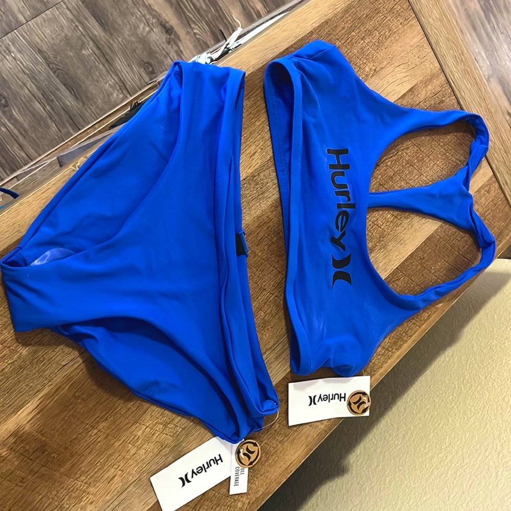 Hurley 2 pc Bikini set.